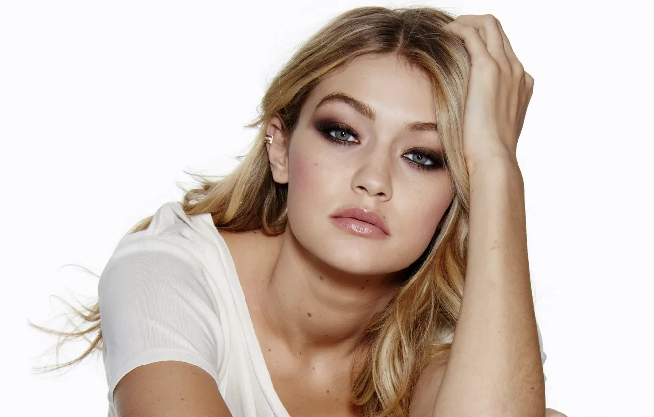 Photo wallpaper model, portrait, makeup, hairstyle, blonde, white background, Gigi Hadid, Gigi Hadid