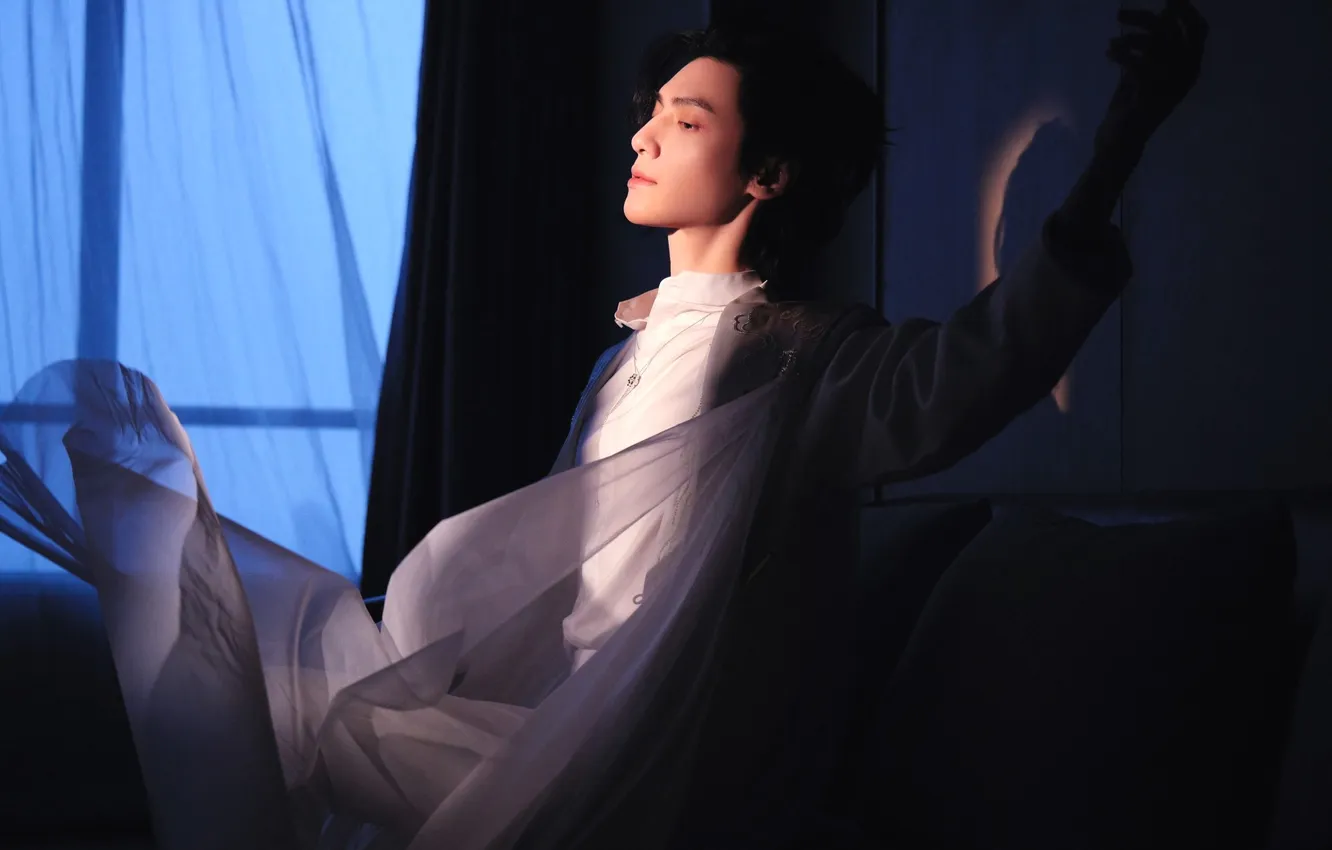 Photo wallpaper guy, Chinese actor, Luo Yunxi