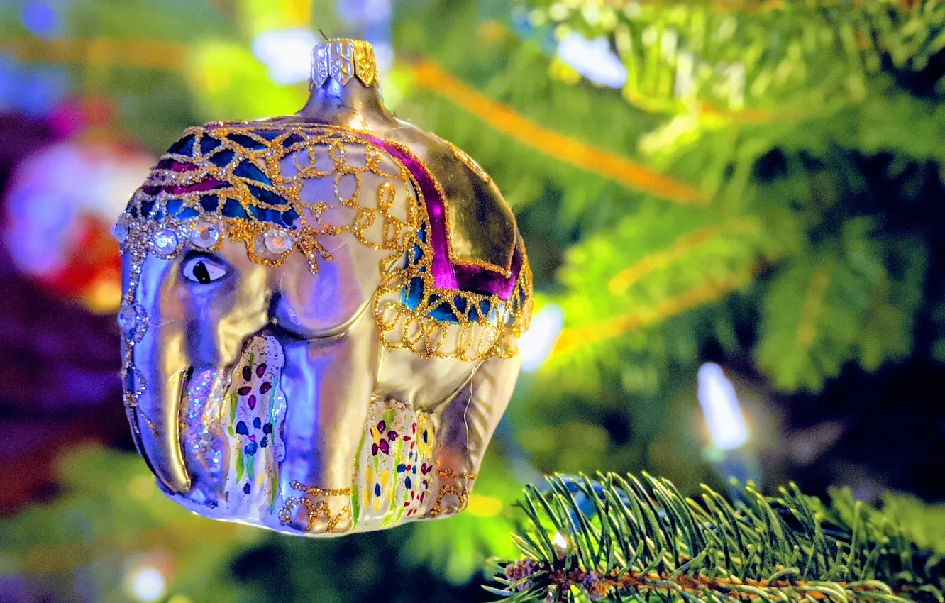 Photo wallpaper elephant, tree, new year, elephant, Christmas toy