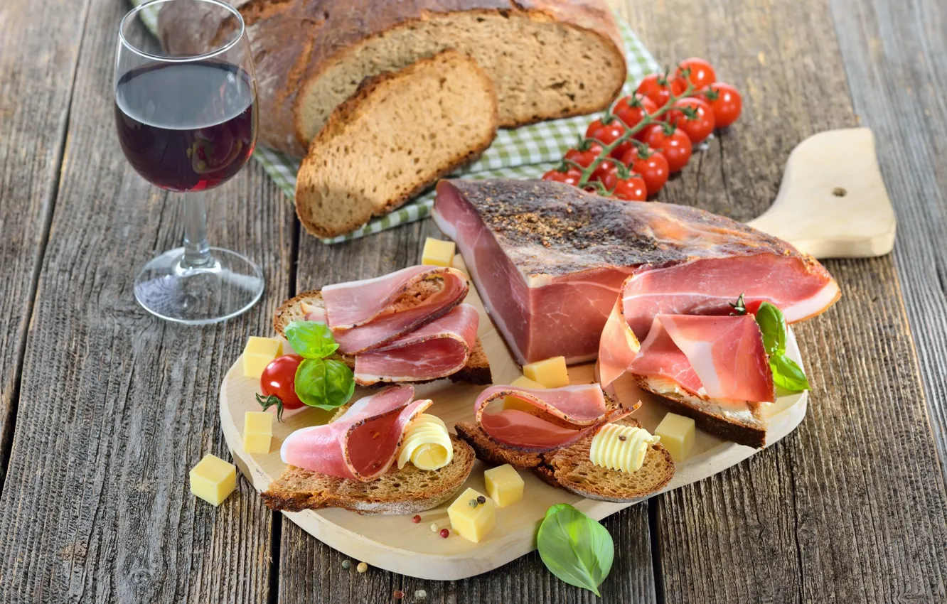 Photo wallpaper wine, bread, meat, tomatoes, appetizer