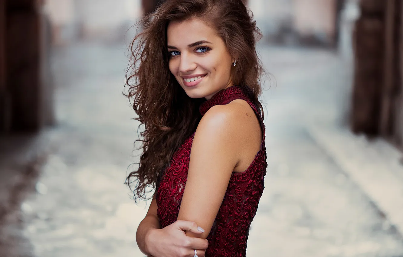 Photo wallpaper smile, portrait, Natalie