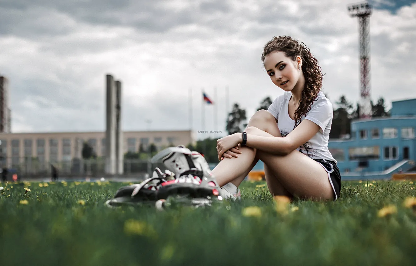 Photo wallpaper look, pose, background, model, shorts, sneakers, portrait, makeup
