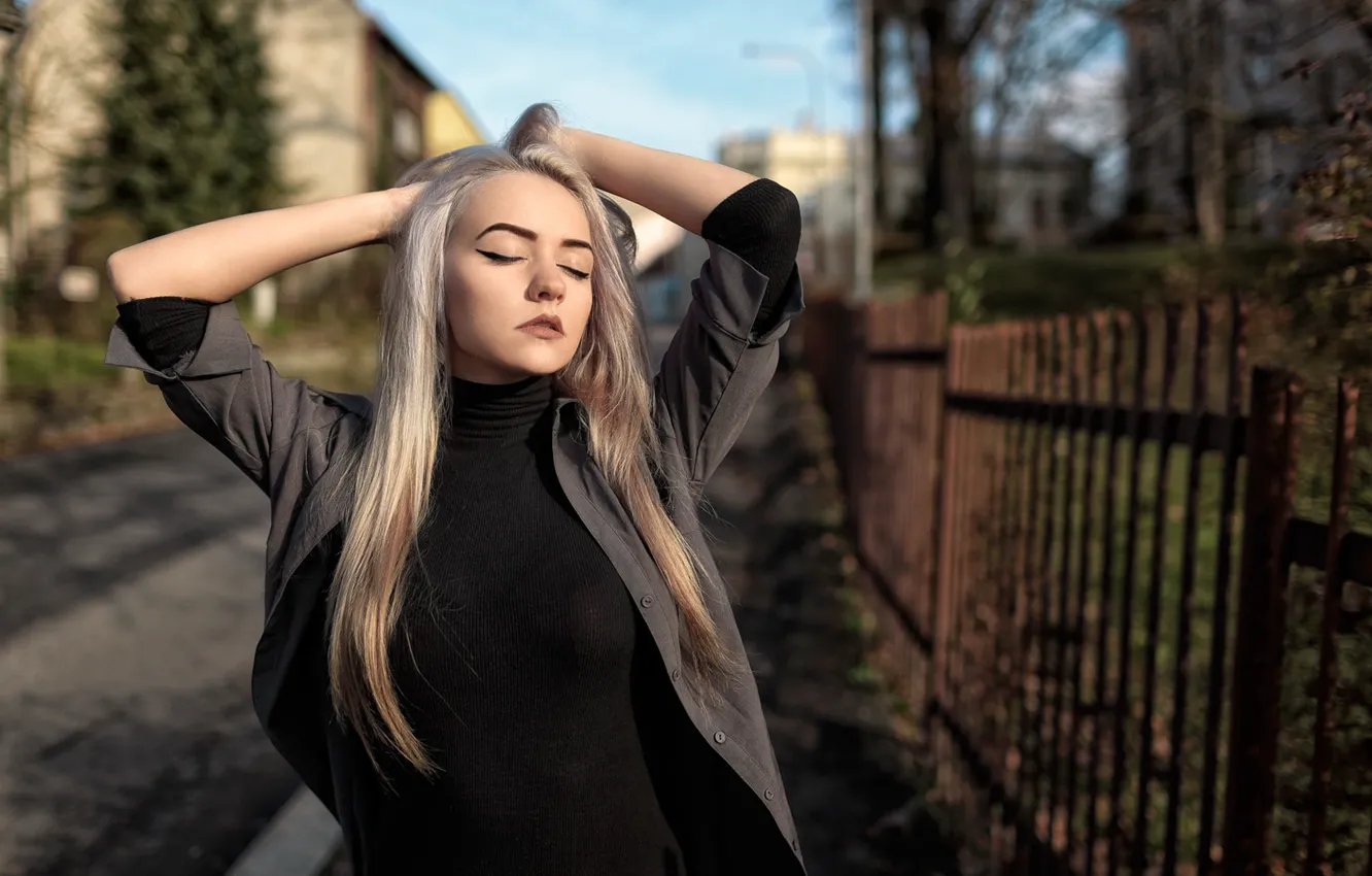 Photo wallpaper sponge, curls, Libor Pawlas, Veroniin