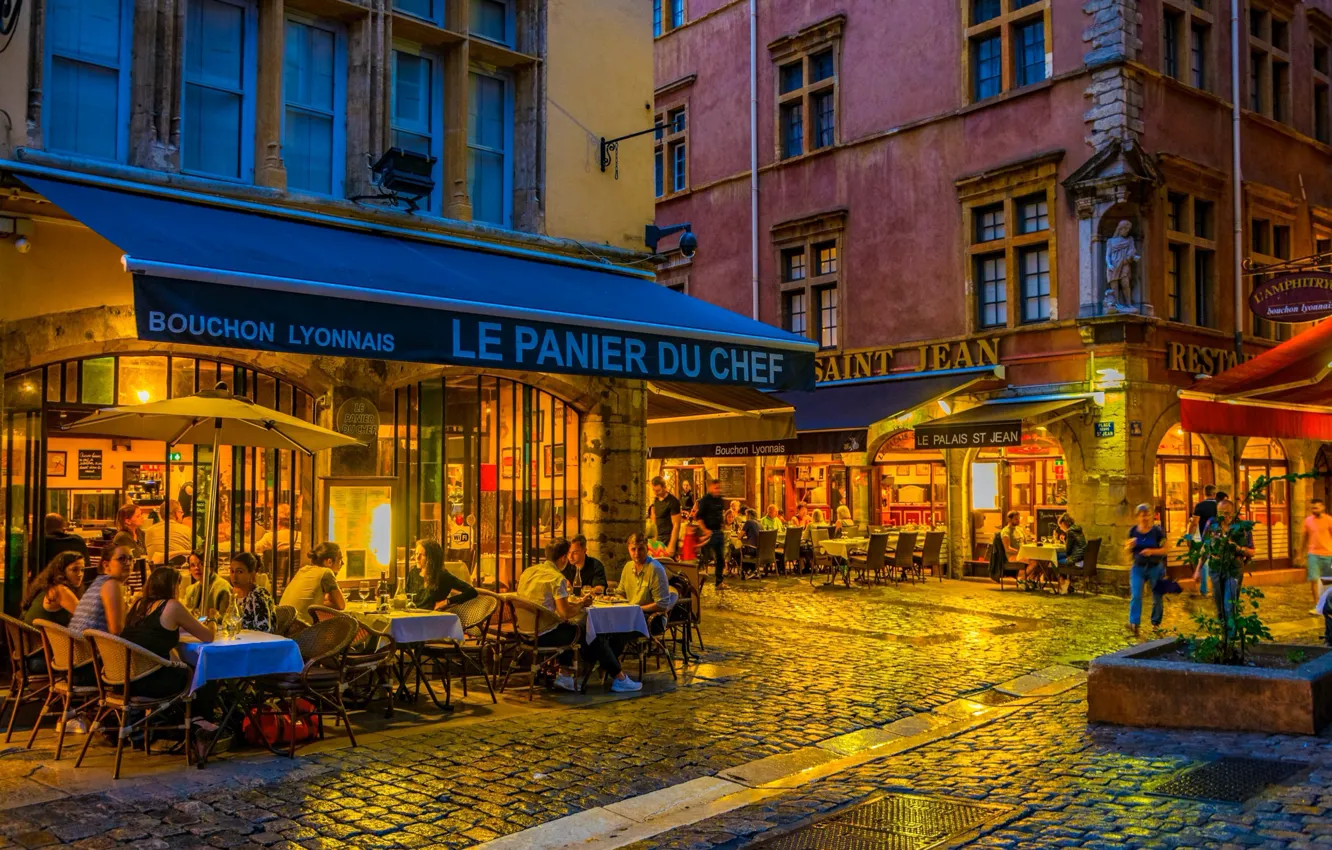 Photo wallpaper France, people, the evening, restaurant, table, France, Lyon, Lyon