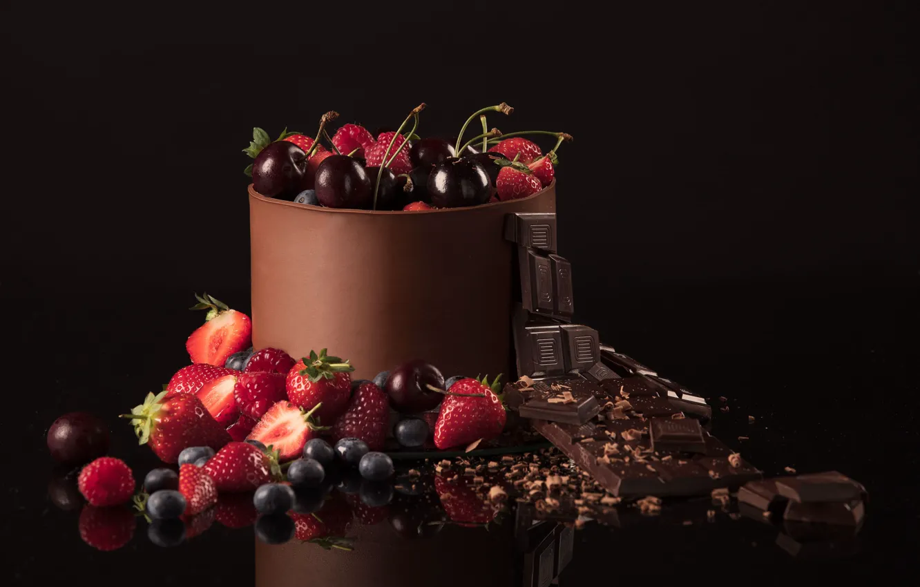 Photo wallpaper berries, chocolate, strawberry, cake