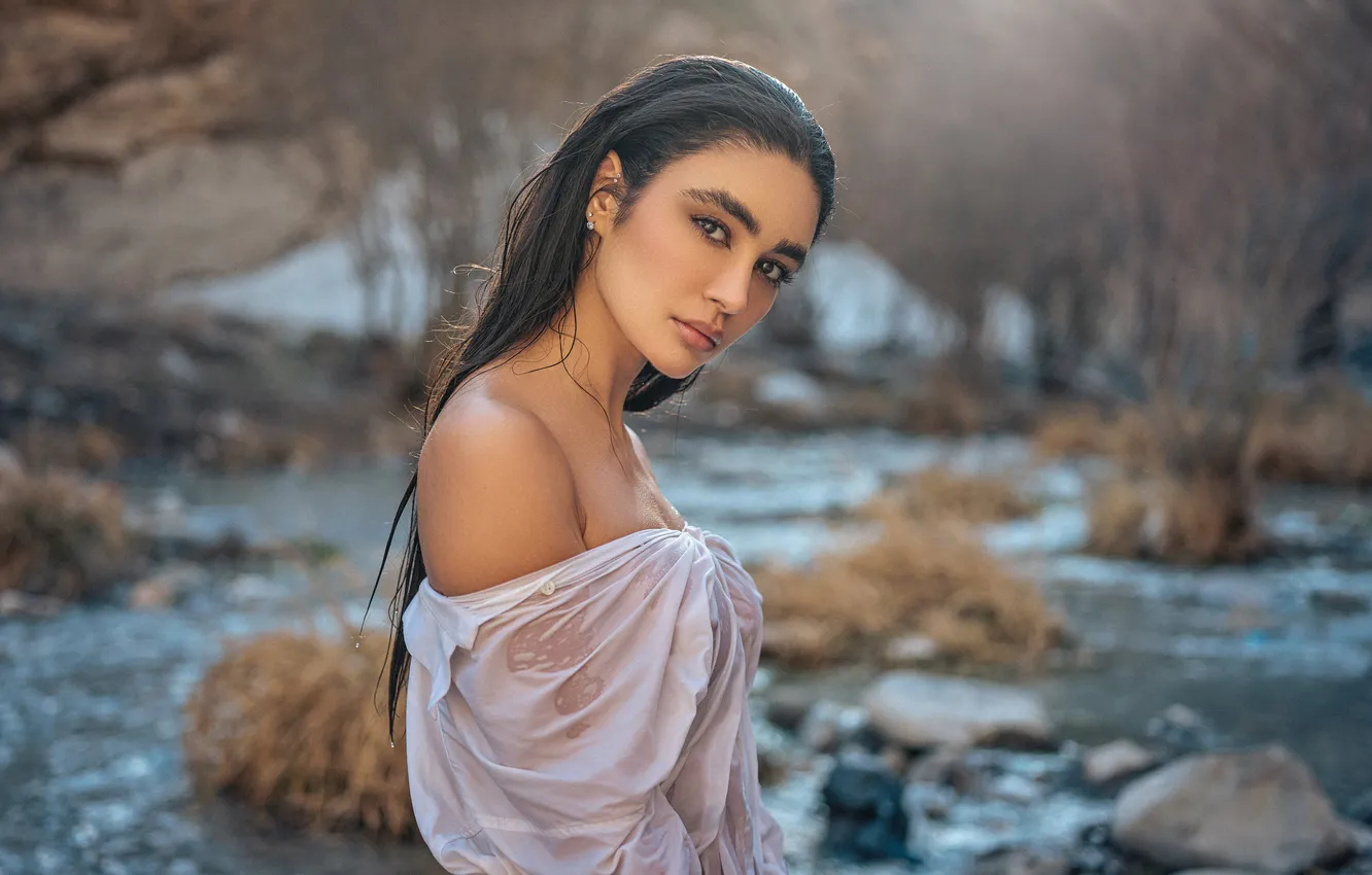 Photo wallpaper look, girl, pose, portrait, wet, brunette, shoulders, long hair