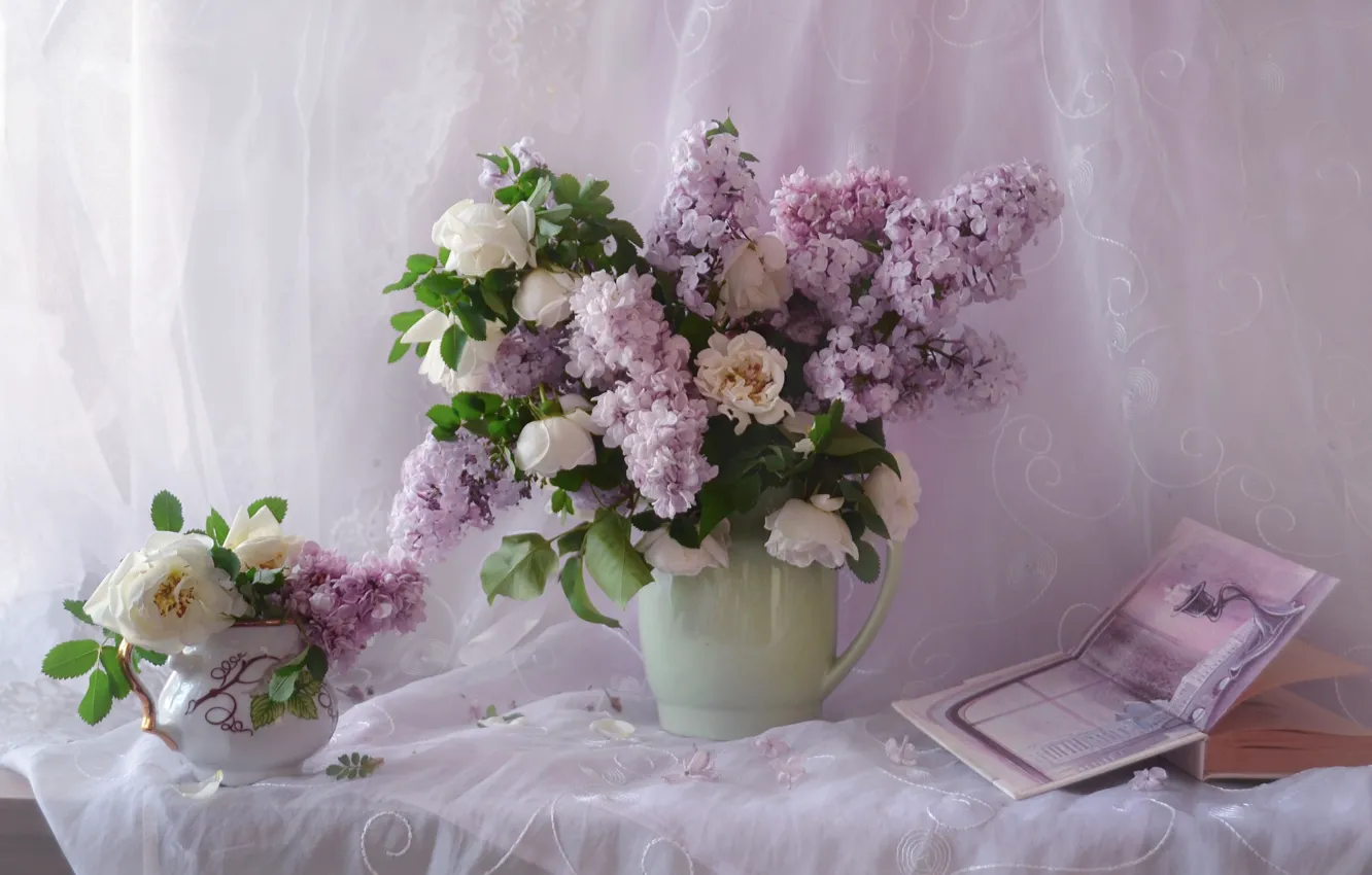 Photo wallpaper roses, bouquet, book, lilac