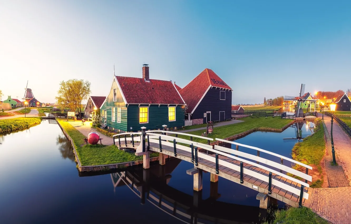 Photo wallpaper shore, house, pond, Holland