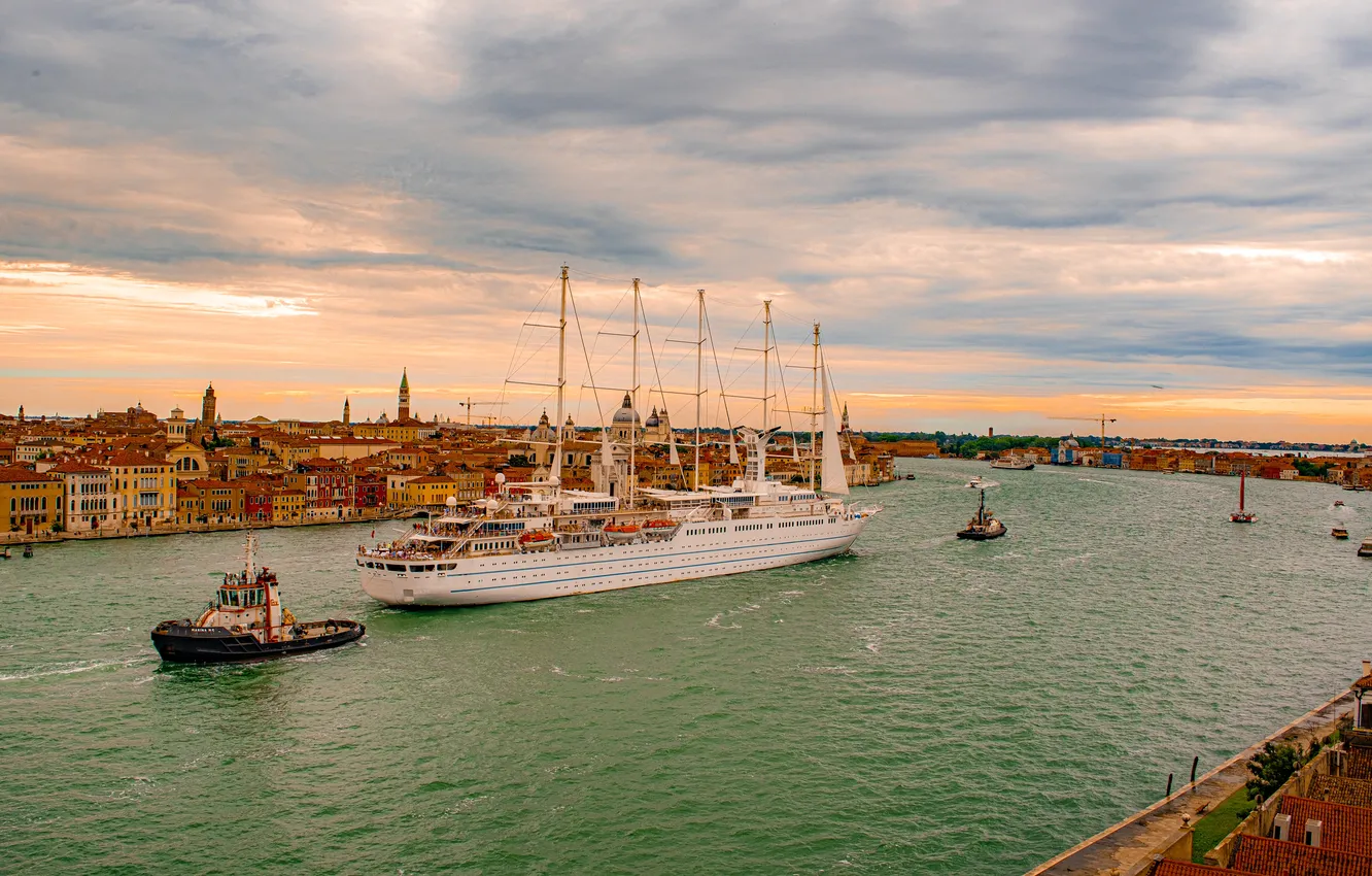 Photo wallpaper Italy, Venice, sail, water channel