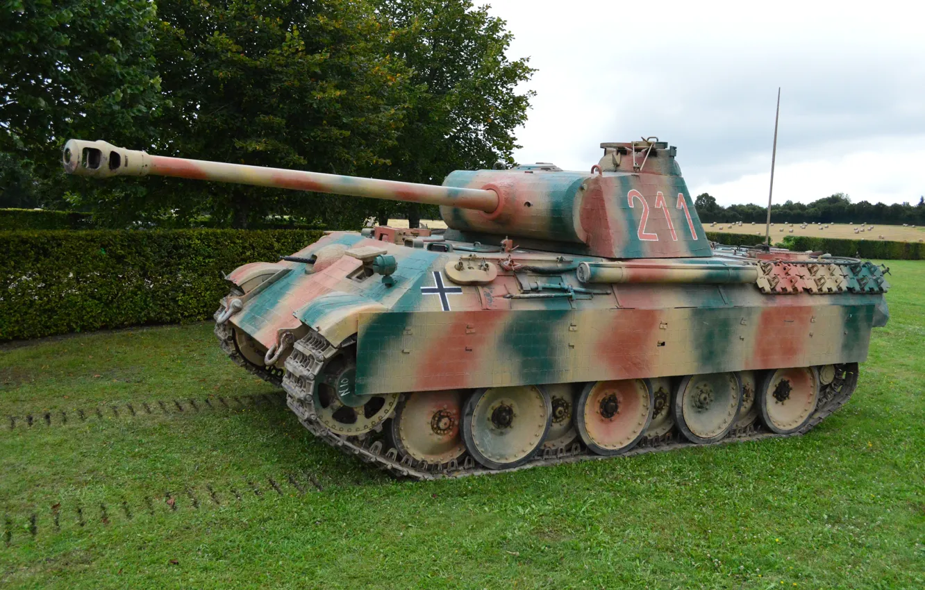 Photo wallpaper Panther, tank, German, Panther