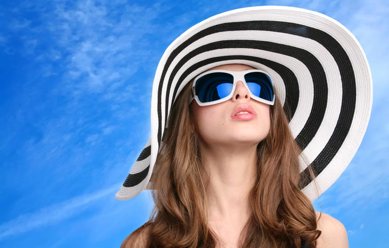 Photo wallpaper the sky, clouds, face, hat, glasses