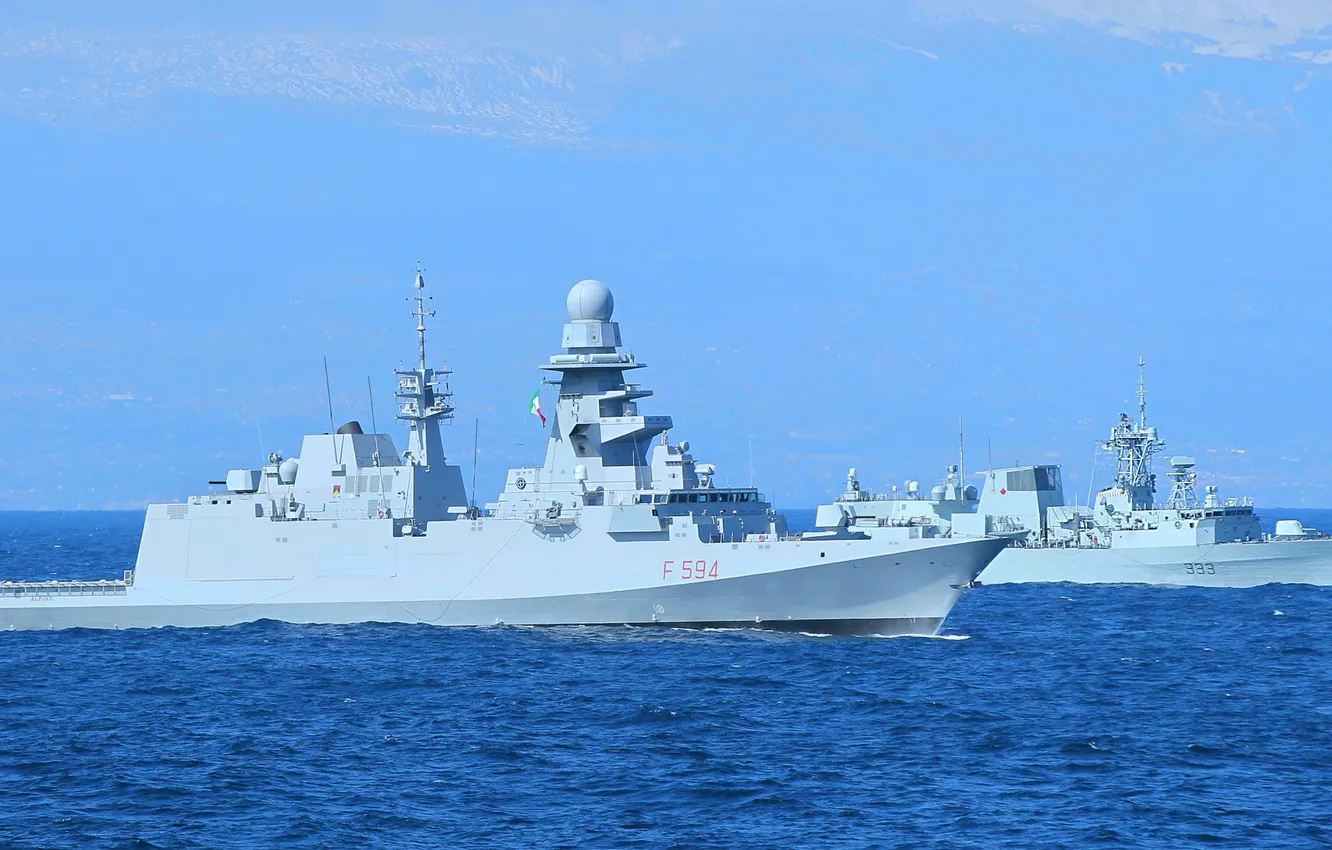 Photo wallpaper frigate, Toronto, Alpine