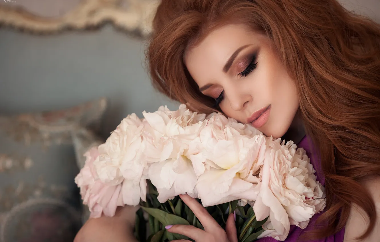 Photo wallpaper girl, flowers, face, model, makeup, peonies, Elizabeth Bondarenko