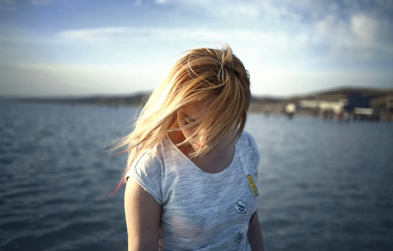 Photo wallpaper girl, the wind, Bad sector