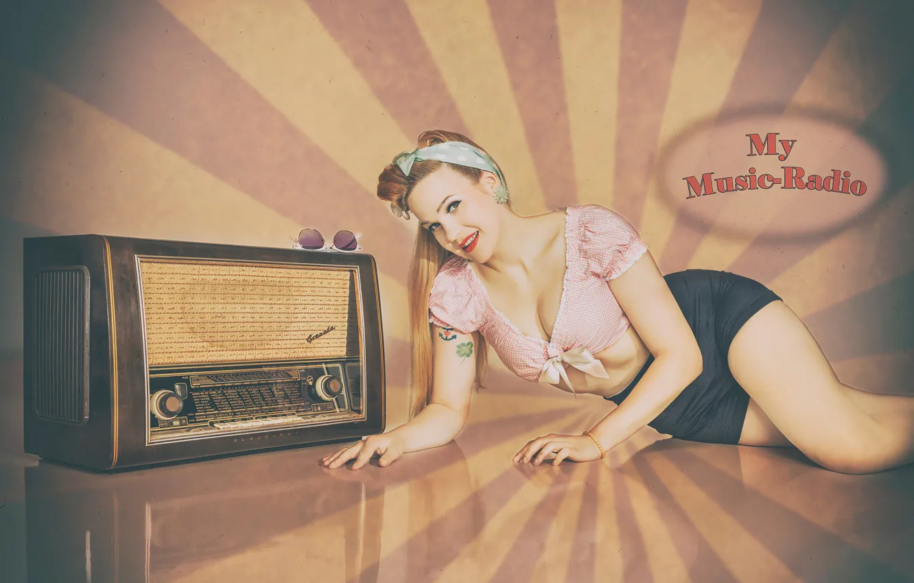 Photo wallpaper girl, retro, pin-up, RADIO TIME