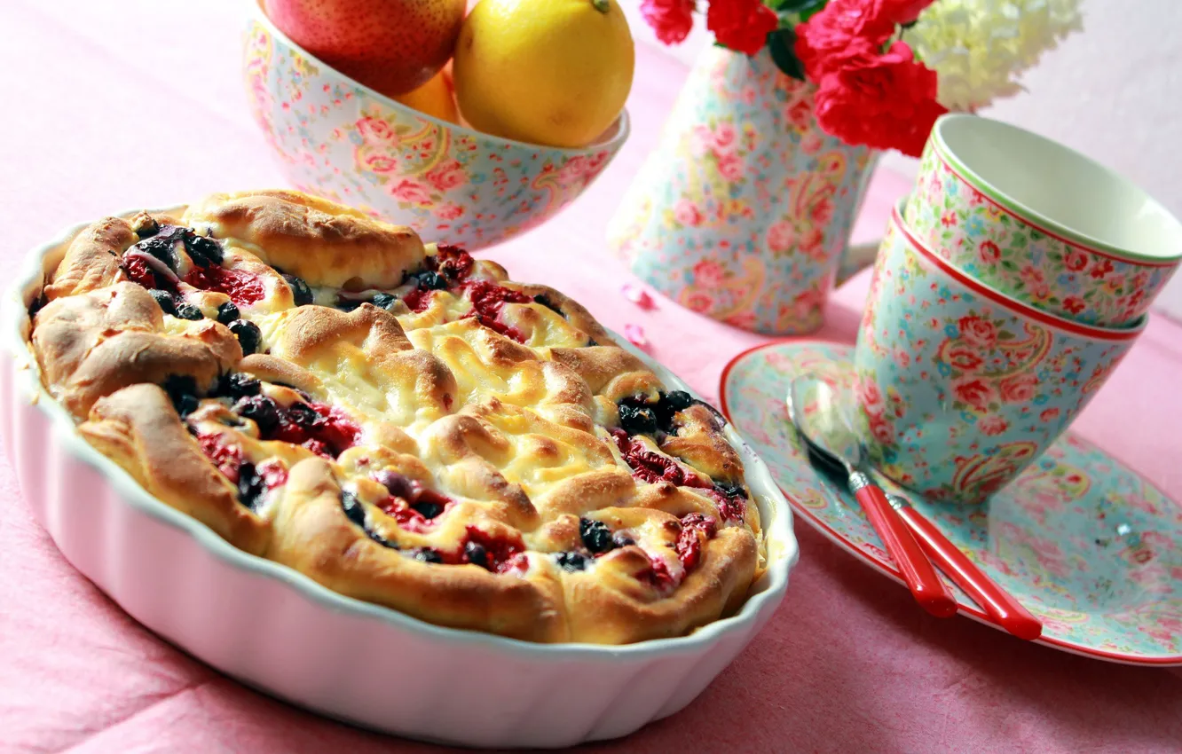 Photo wallpaper flowers, berries, plate, pie, Cup, cakes