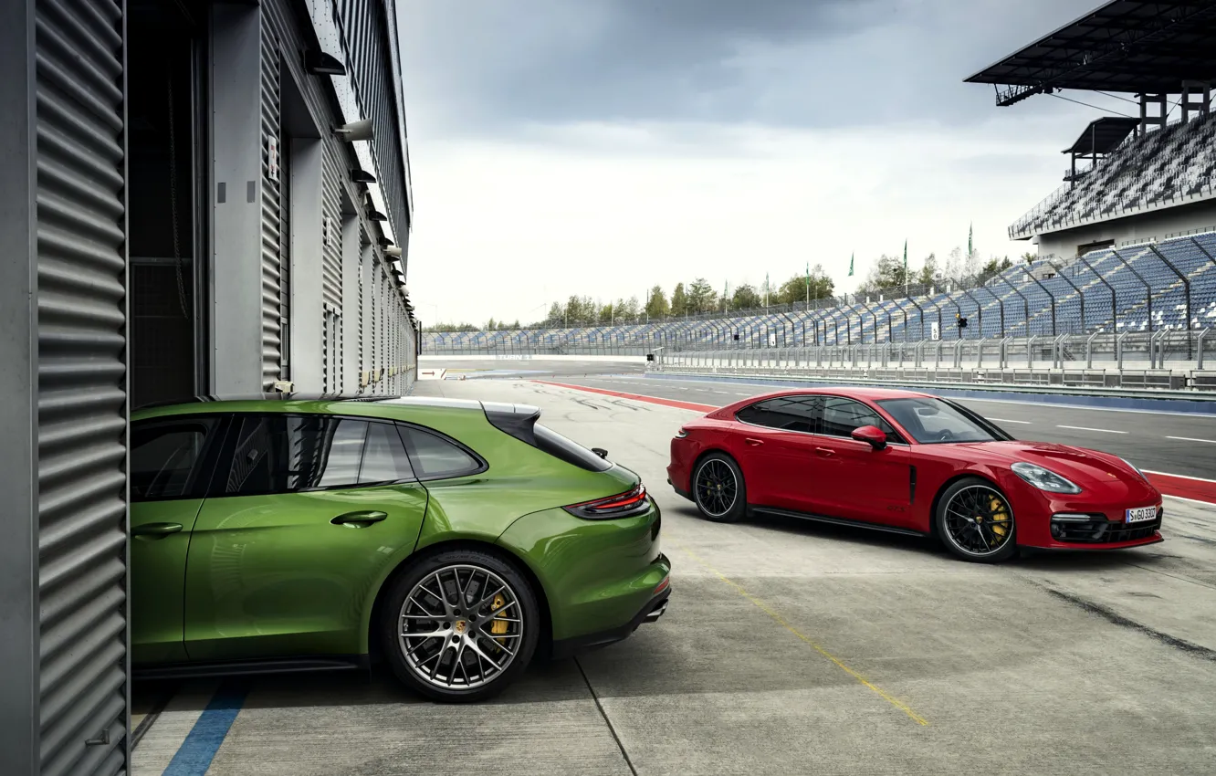 Photo wallpaper Porsche, boxes, 2018, Panamera GTS, Panamera GTS Sport Turismo