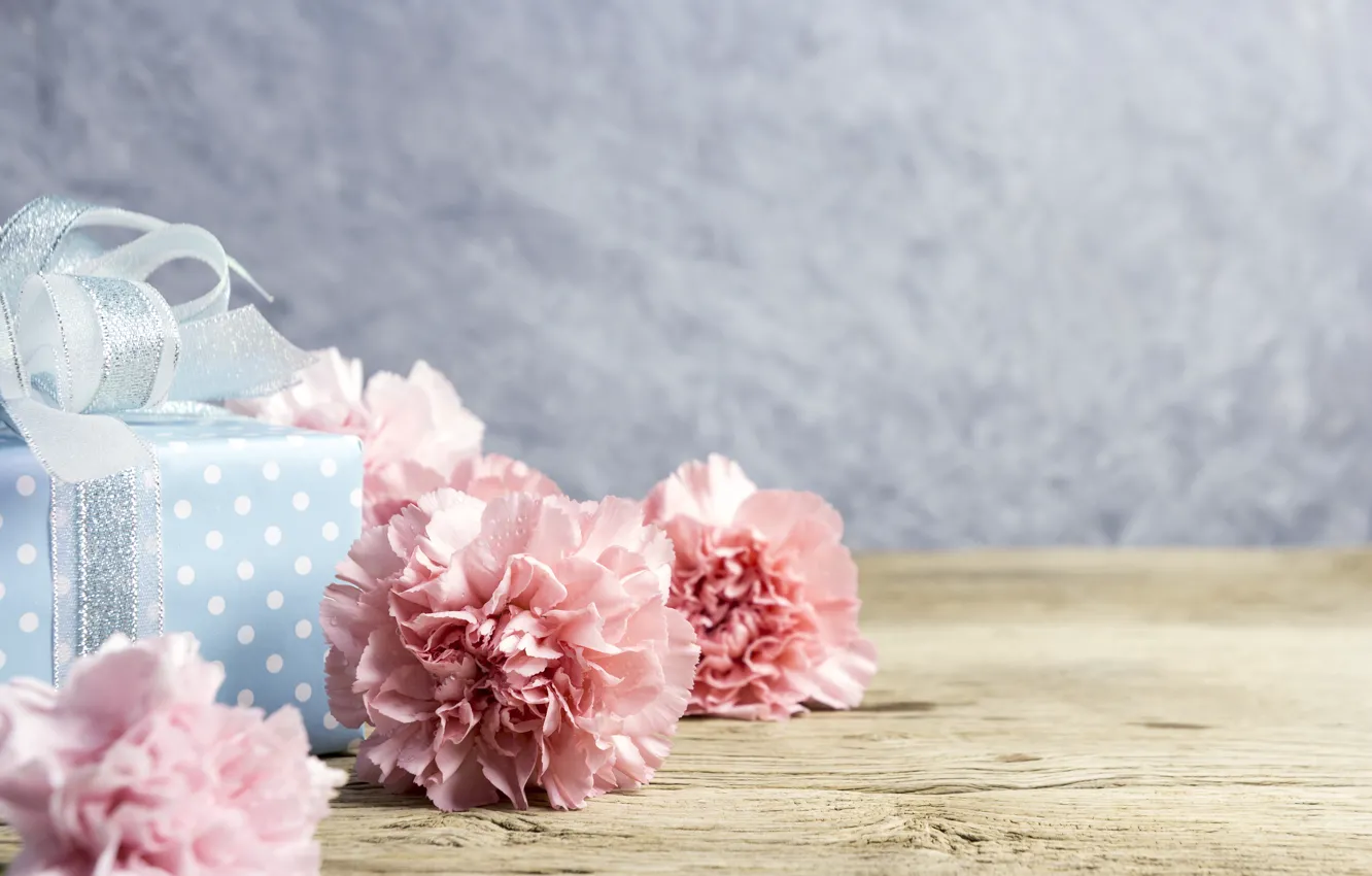Photo wallpaper flowers, gift, pink, wood, pink, flowers, beautiful, romantic