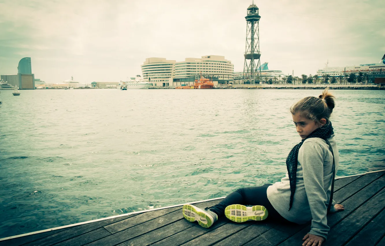 Photo wallpaper pier, girl, Barcelona