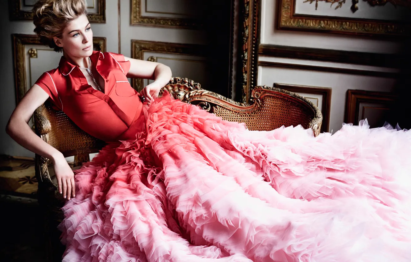 Photo wallpaper photoshoot, Rosamund Pike, Vanity Fair