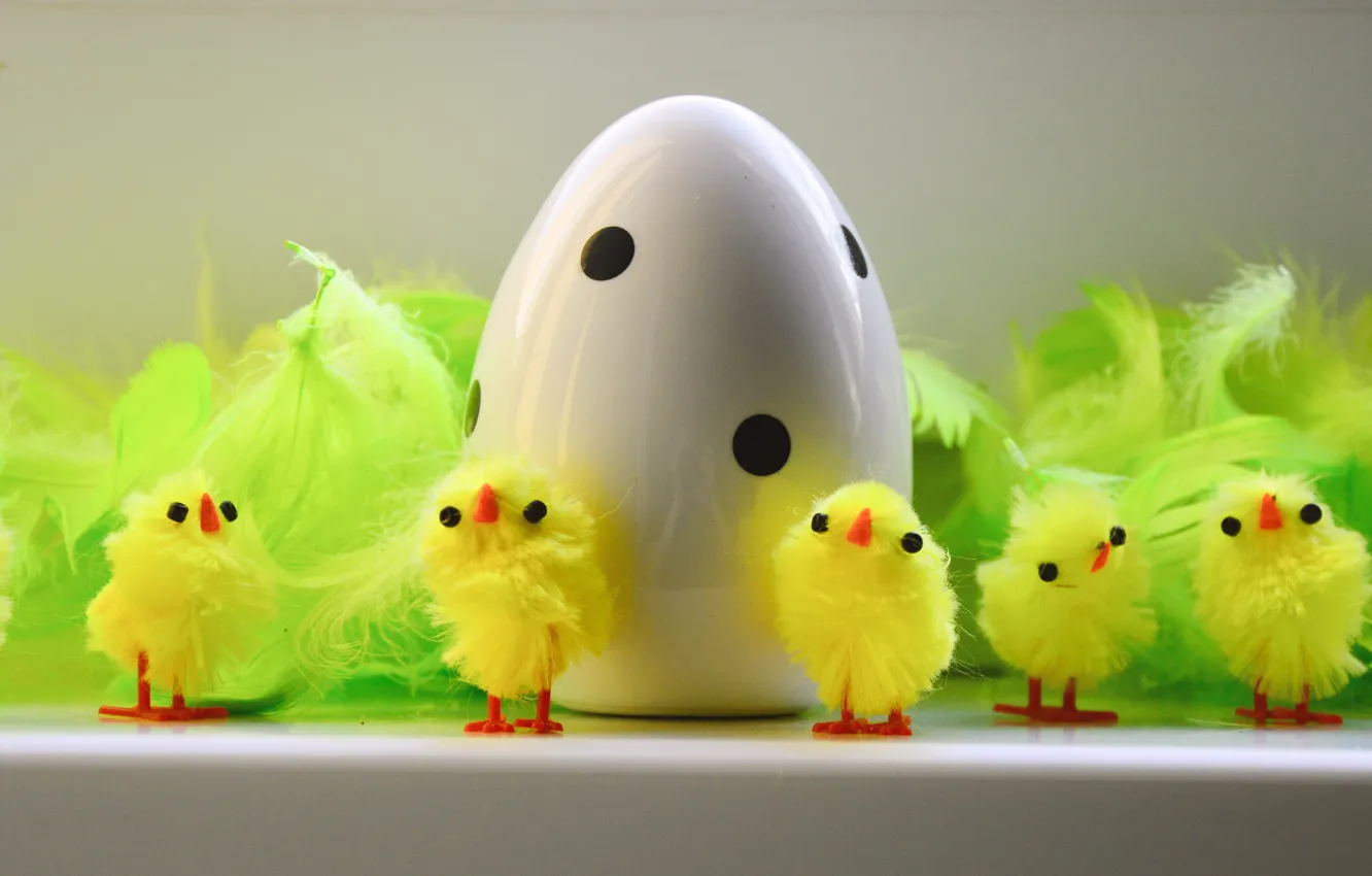 Photo wallpaper macro, holiday, white, toys, chickens, egg, spring, feathers