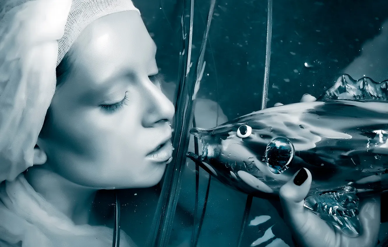 Photo wallpaper girl, fish, Underwater love