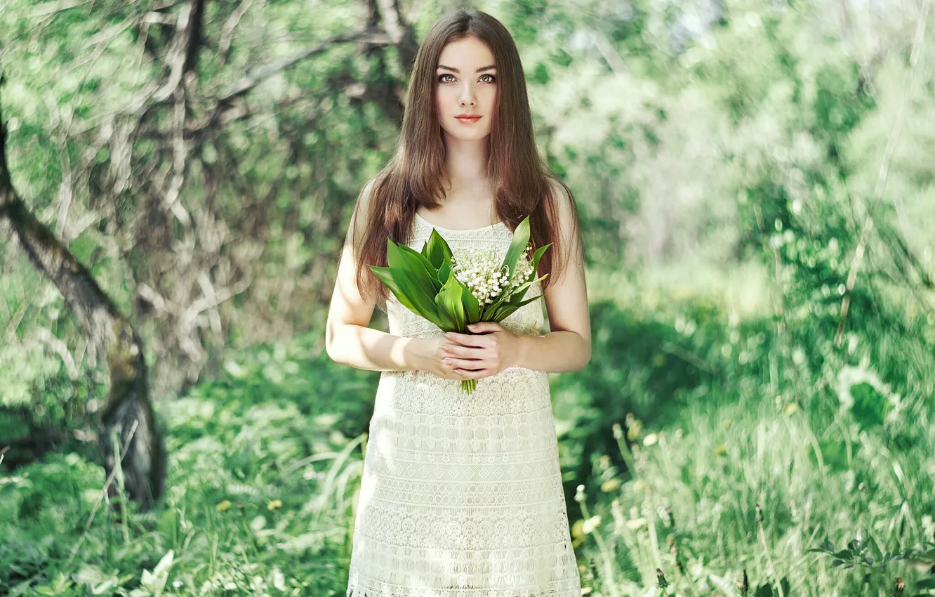 Photo wallpaper girl, photo, spring, beautiful, lilies of the valley