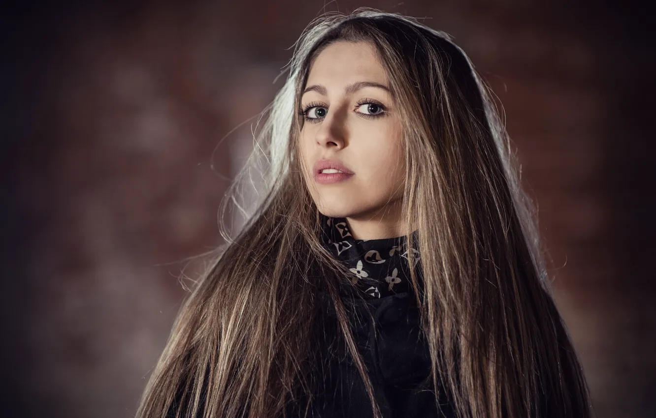 Photo wallpaper eyes, look, girl, face, photo, model, hair, brunette