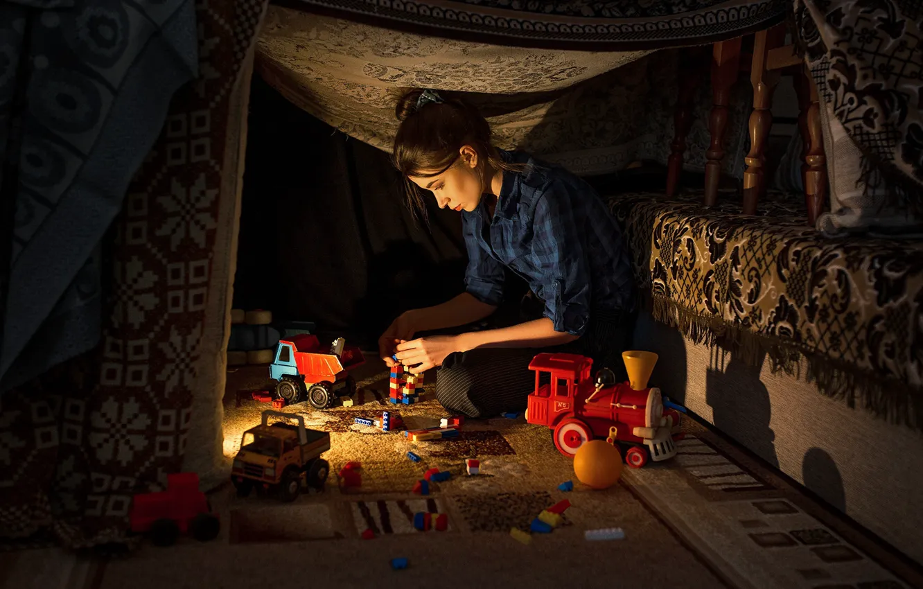 Photo wallpaper sweetheart, carpet, model, toy, portrait, brunette, hairstyle, light