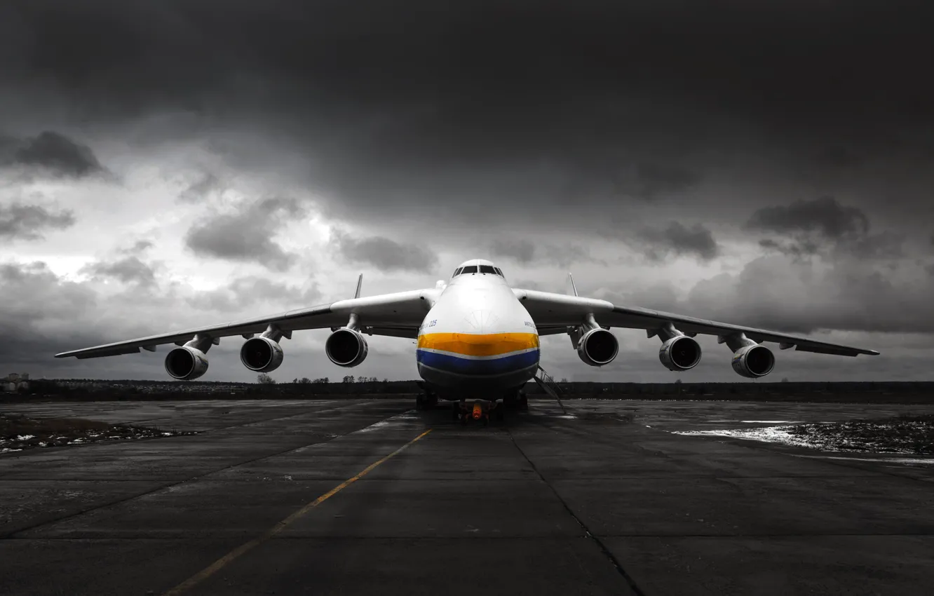 Photo wallpaper The sky, Clouds, The plane, Strip, Wings, Engines, Dream, Ukraine