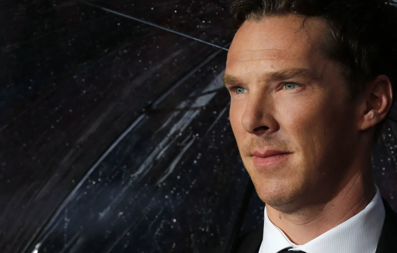 Photo wallpaper umbrella, male, Benedict Cumberbatch, Benedict Cumberbatch, under the umbrella, British actor