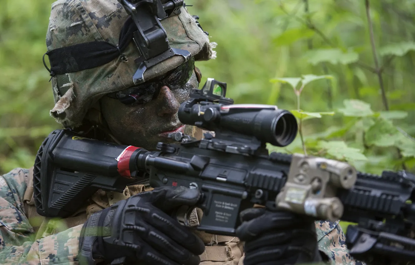 Photo wallpaper glasses, weapons, helmet, soldiers, equipment