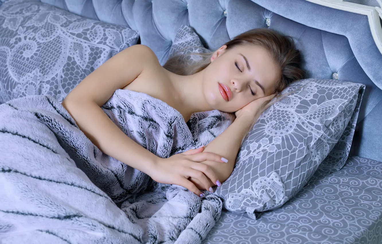 Photo wallpaper hot girl, brown hair, morning, awesome, sexy woman, red lips, sleeping, cute girl