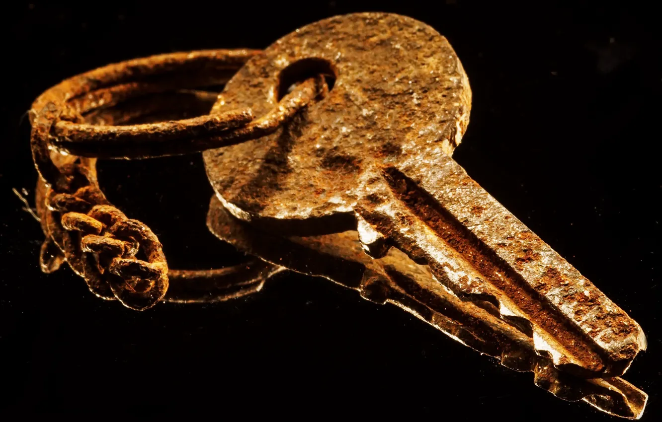 Photo wallpaper macro, key, rust