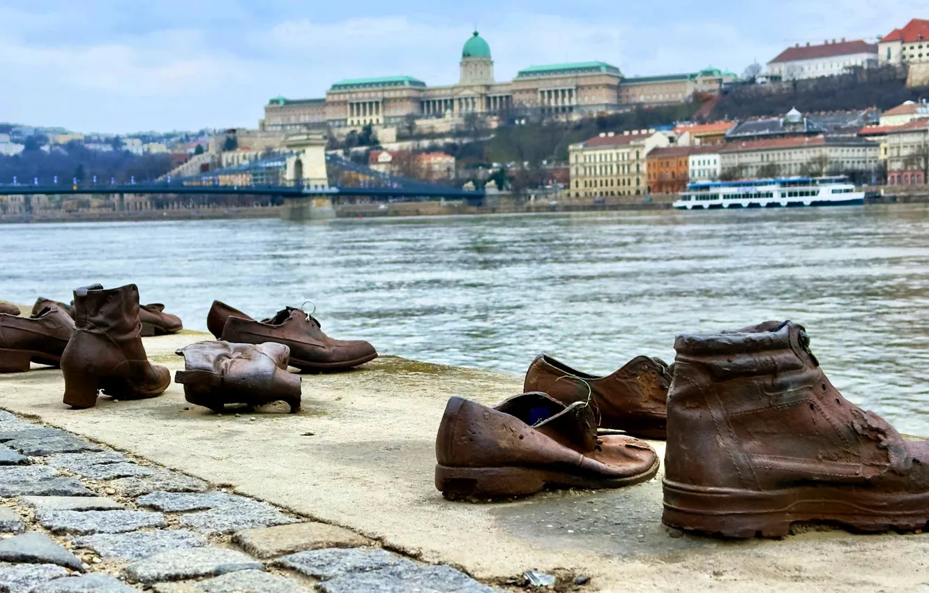 Photo wallpaper river, shore, building, shoes, home, shoes, promenade, Hungary
