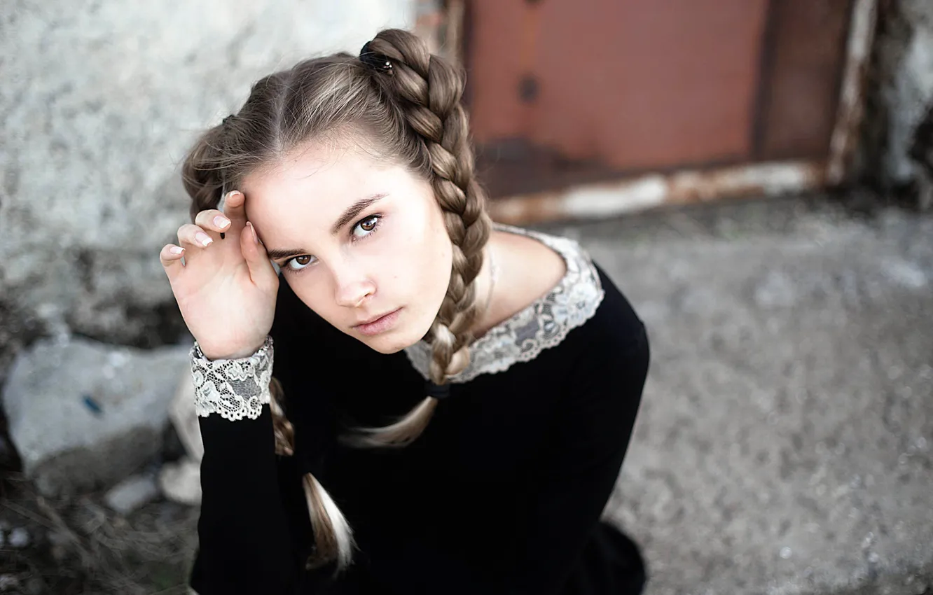 Photo wallpaper look, braids, form