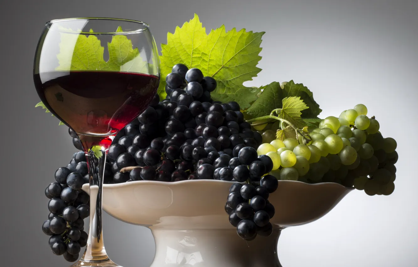 Photo wallpaper green, table, wine, black, glass, grapes, vase