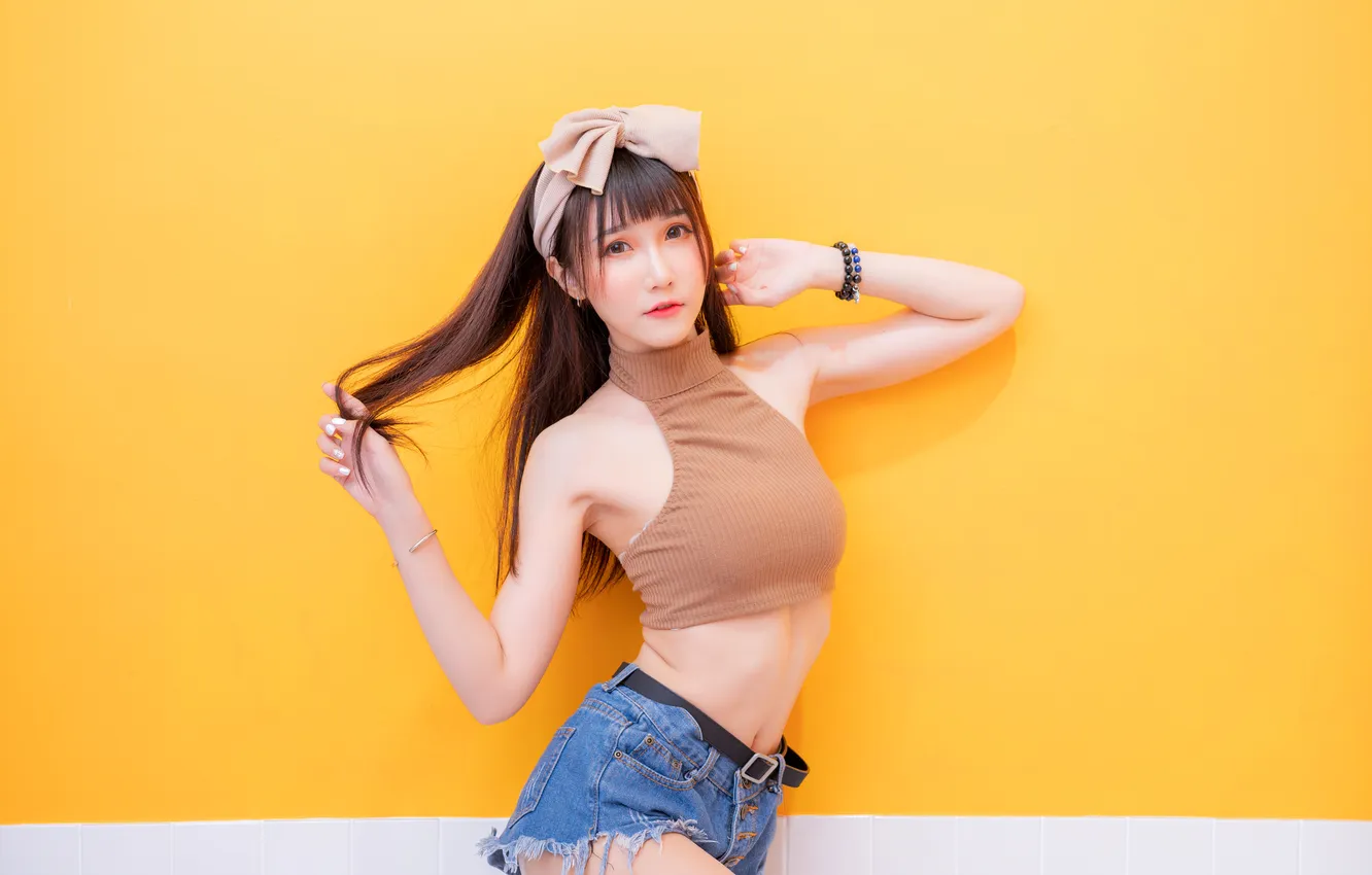 Photo wallpaper girl, pose, shorts, Mike, Asian