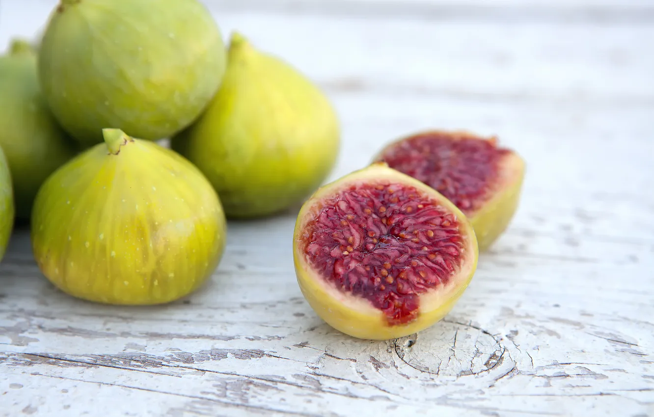 Photo wallpaper macro, food, sweet, figs, ripe