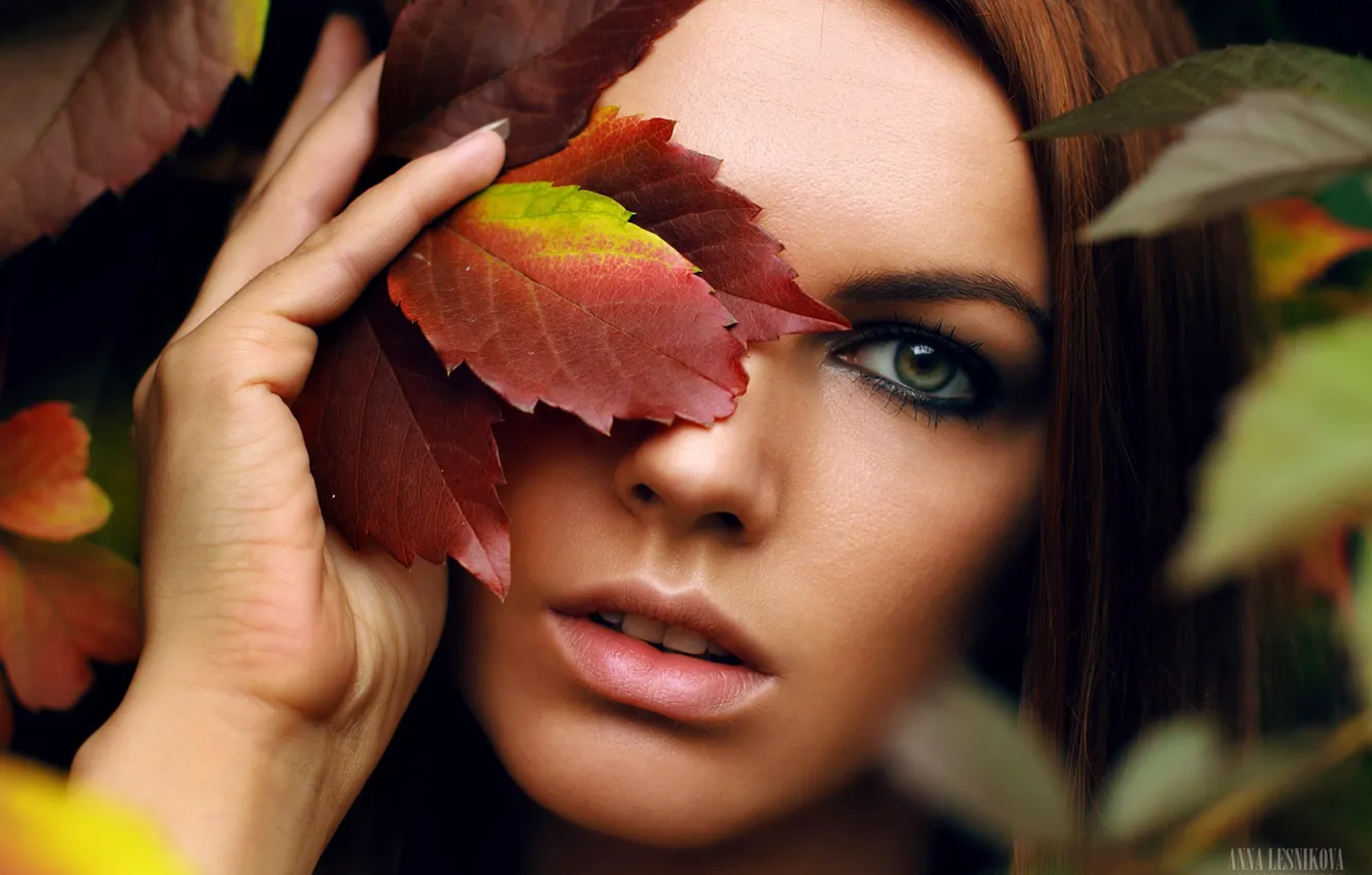 Photo wallpaper autumn, look, leaves, close-up, face, pose, model, hand
