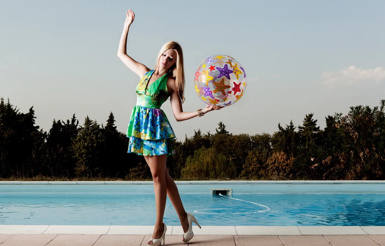 Photo wallpaper girl, background, the ball