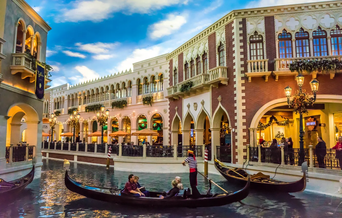 Photo wallpaper the city, boat, building, lighting, Las Vegas, channel, USA, the hotel