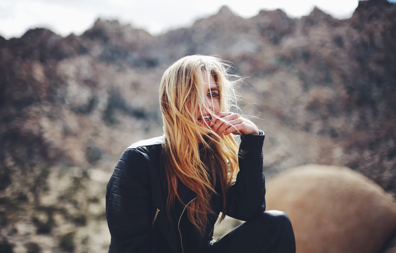Photo wallpaper girl, the wind, hair, blonde