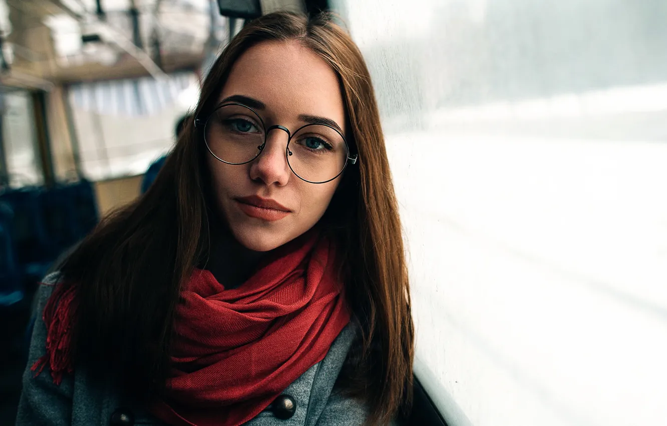 Photo wallpaper glasses, sponge, the beauty, Julia