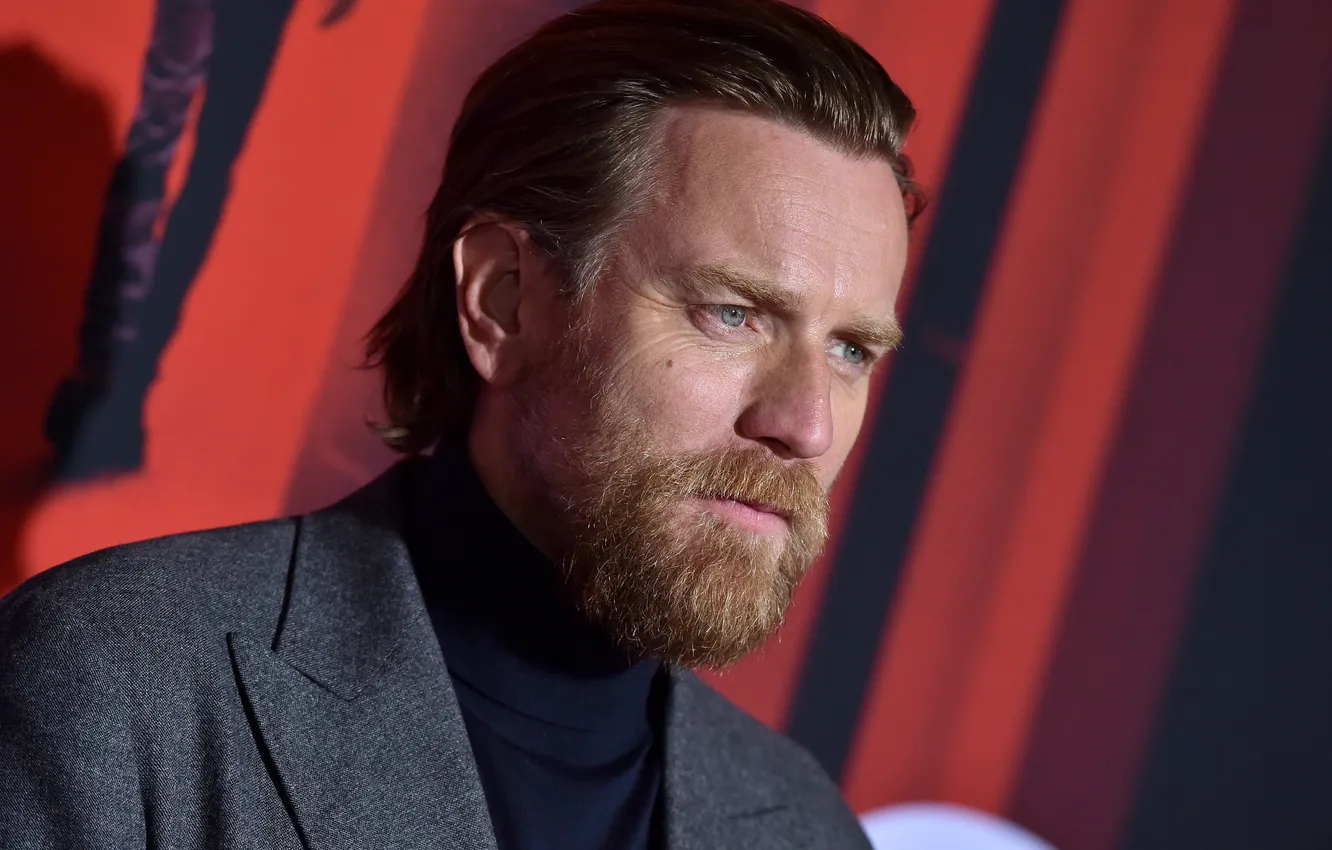 Photo wallpaper portrait, actor, beard, jacket, Ewan McGregor, Ewan McGregor