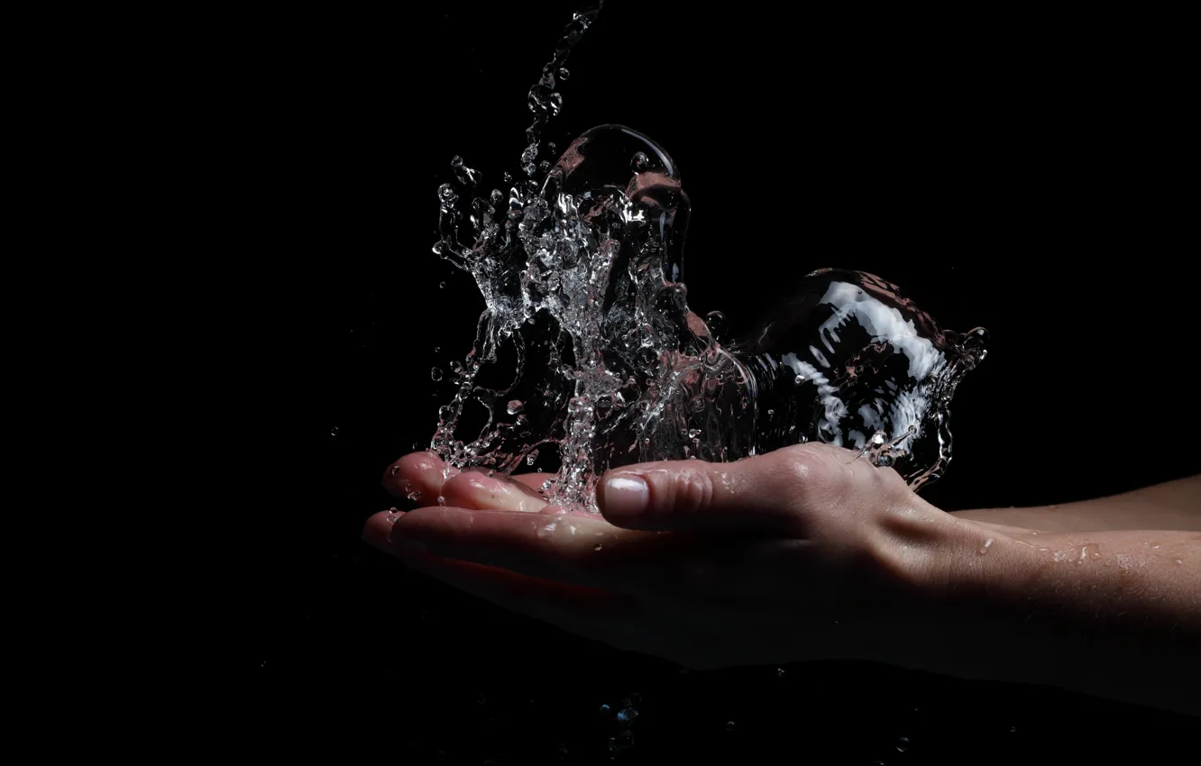 Photo wallpaper water, squirt, hands