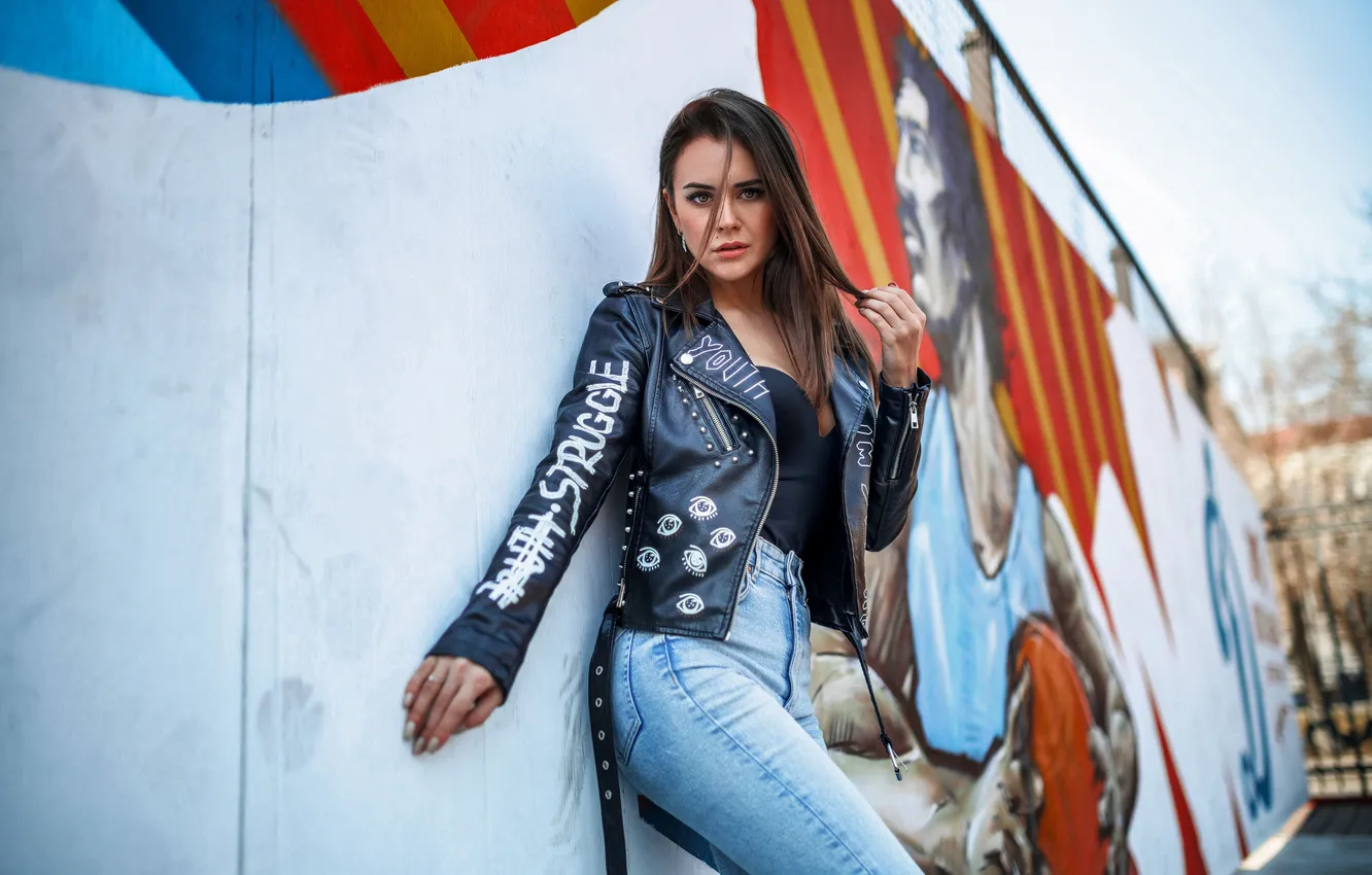 Photo wallpaper pretty, brunette, look, Vadim Podoprigora