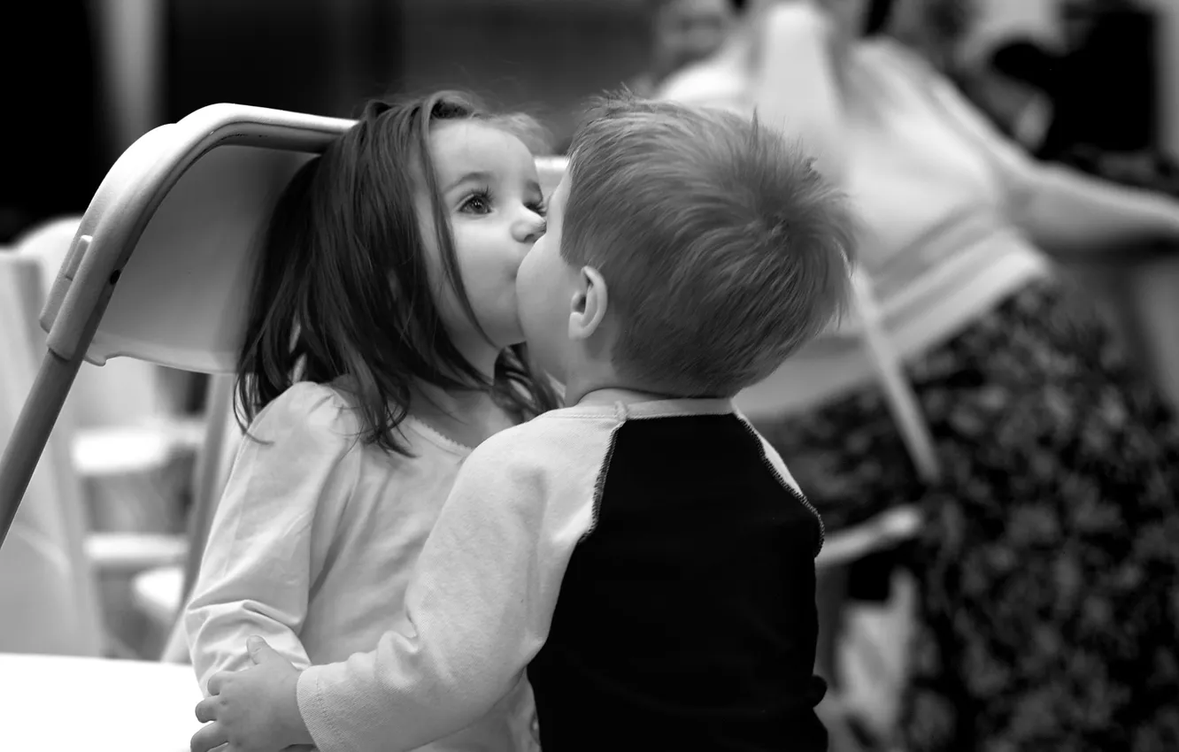 Photo wallpaper children, background, black and white, Wallpaper, mood, girl, boy. kiss