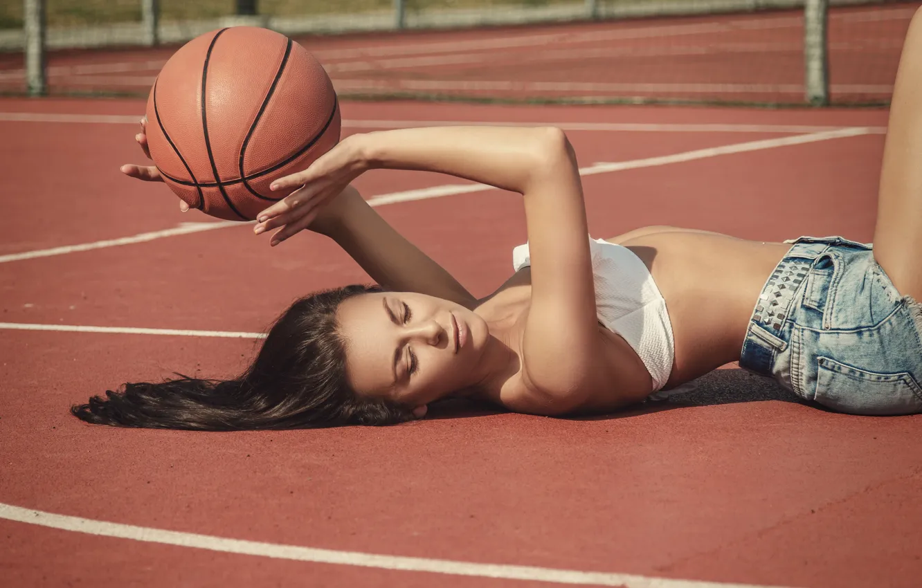 Photo wallpaper girl, face, lies, cutie, basketball