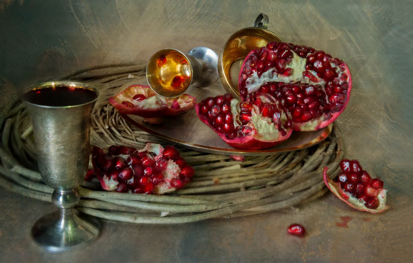 Photo wallpaper glass, dishes, still life, garnet